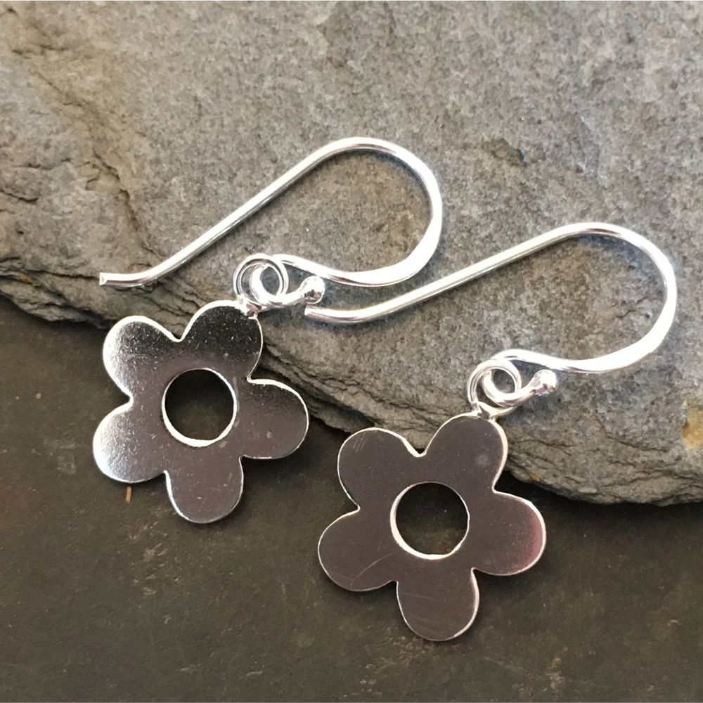 Blue Lily 15mm Mary Quant Style Drop Earring