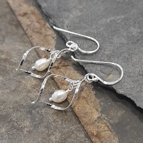 Blue Lily 20mm Silver Twist With Pearl Drop Earrings