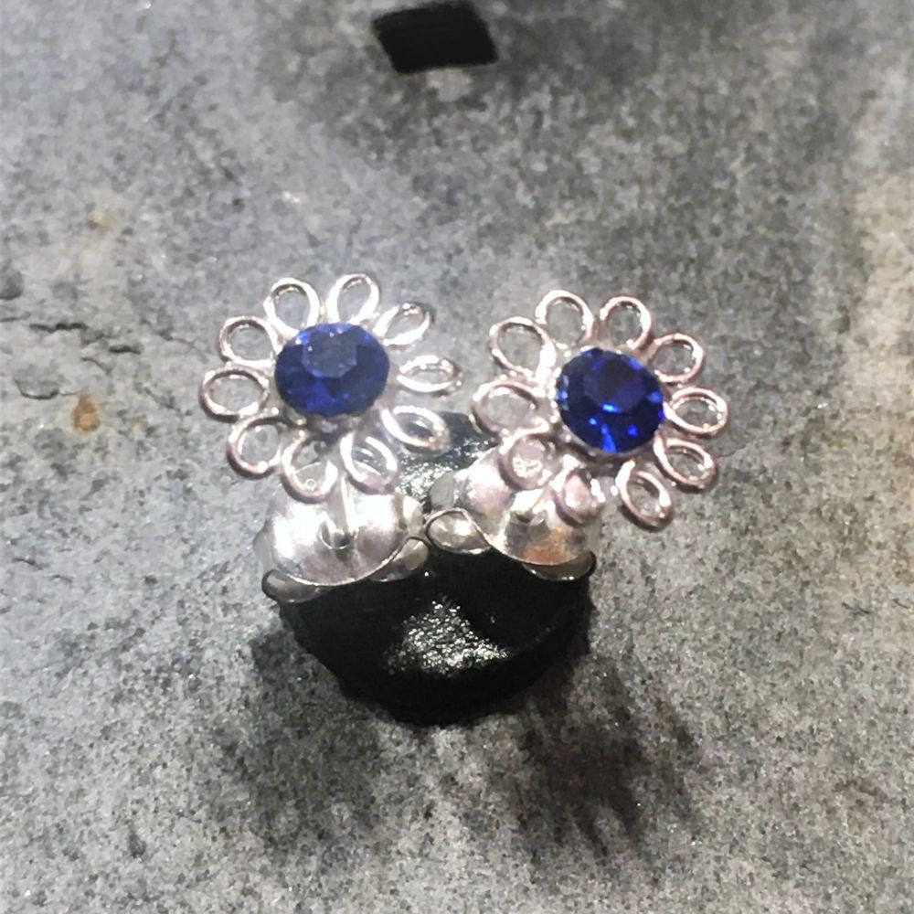 Blue Lily 8mm Blue Cubic Zirconia Flower Stud Earring