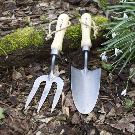 Darlac Bamboo Hand Weeding Fork - DP2541 - Old Railway Line Garden Centre