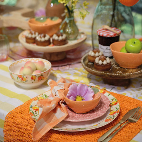 Decoris Dolomite Glossy Flower Breakfast Plate (Choice of 3 ) - Old Railway Line Garden Centre