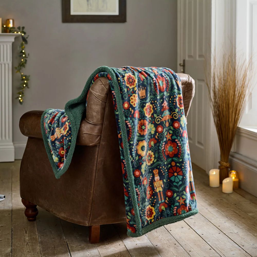 Deyongs 170cm Folkloric Nutcracker Sherpa Throw
