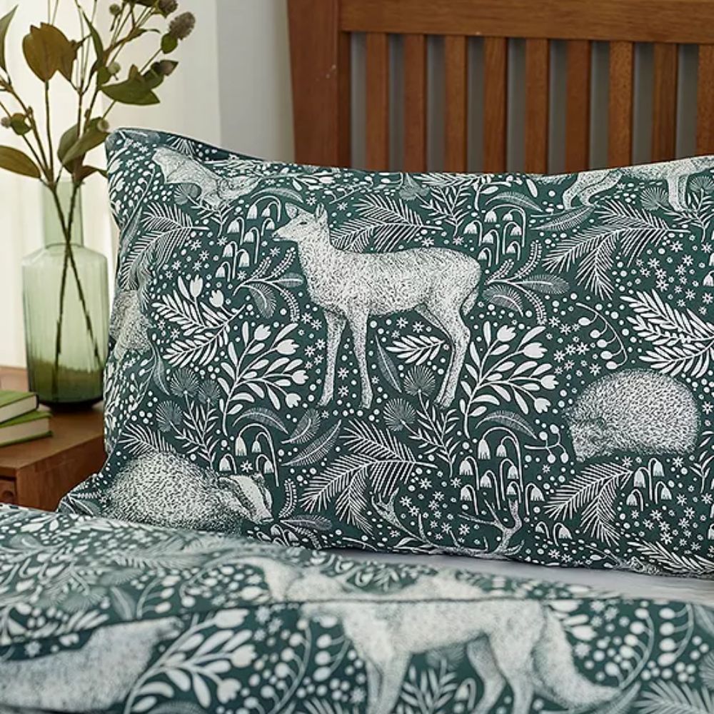 Deyongs Dark Sage Woodland Folk Double Duvet Set