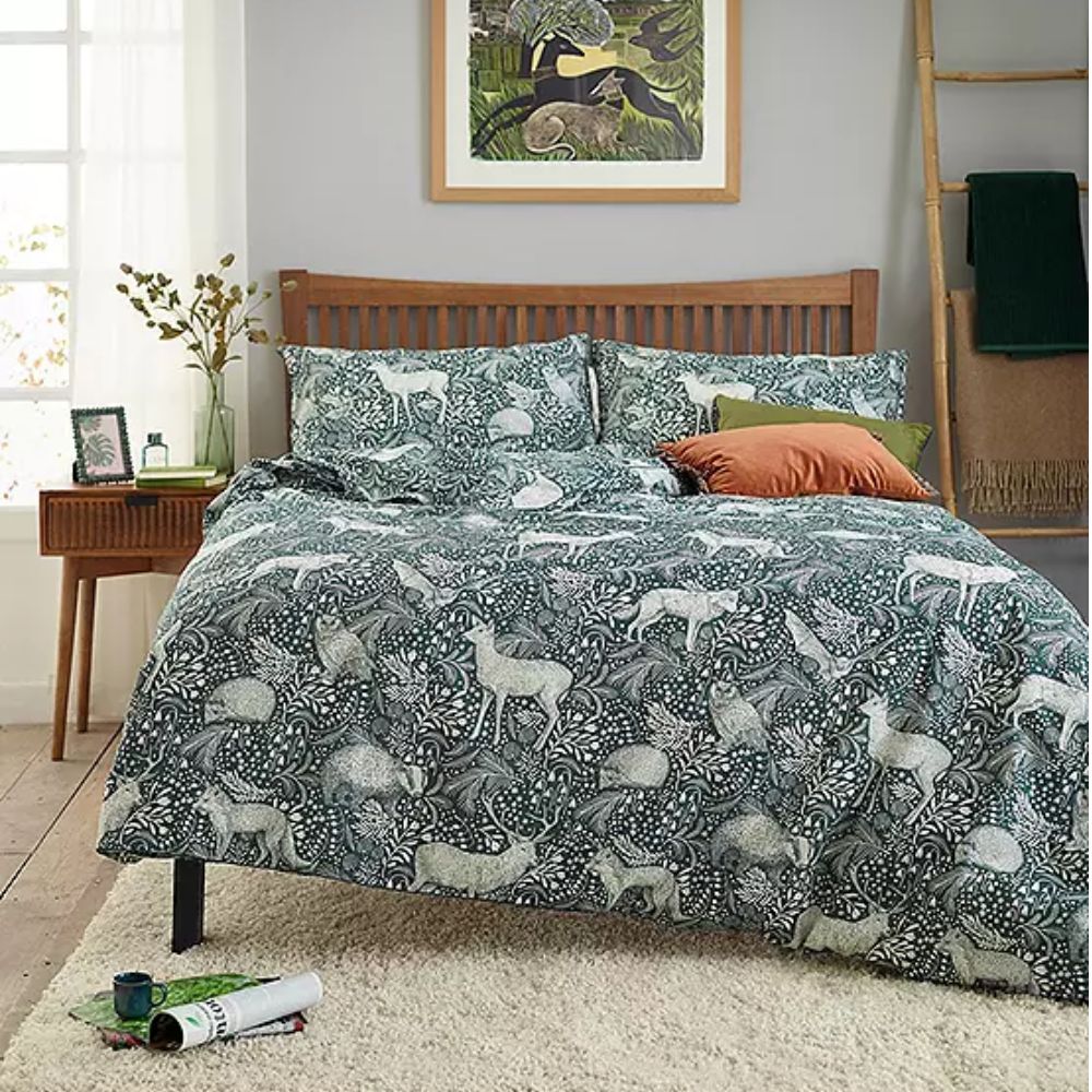 Deyongs Dark Sage Woodland Folk Double Duvet Set