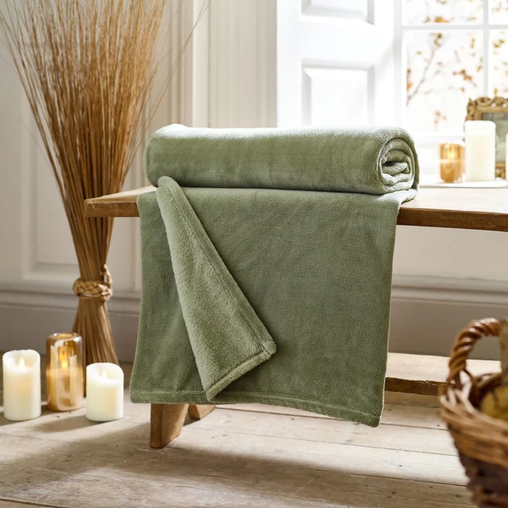 Deyongs Snuggle Touch Throw 150x200cm Sage