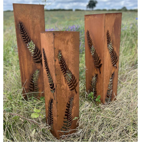 Eastern Connections Column Fern Leaf 1 Garden Ornament - Old Railway Line Garden Centre