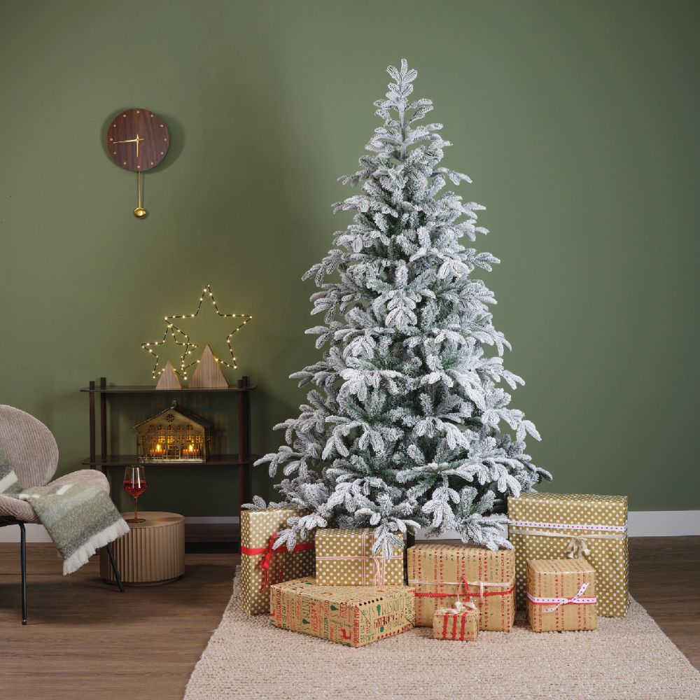 Everlands 2.1m (7ft) Snowy Balsamea Fir Artificial Christmas Tree