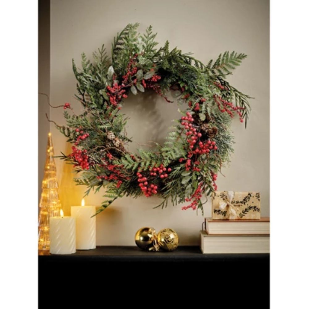 Everlands 50cm Wreath with Glitter Berries