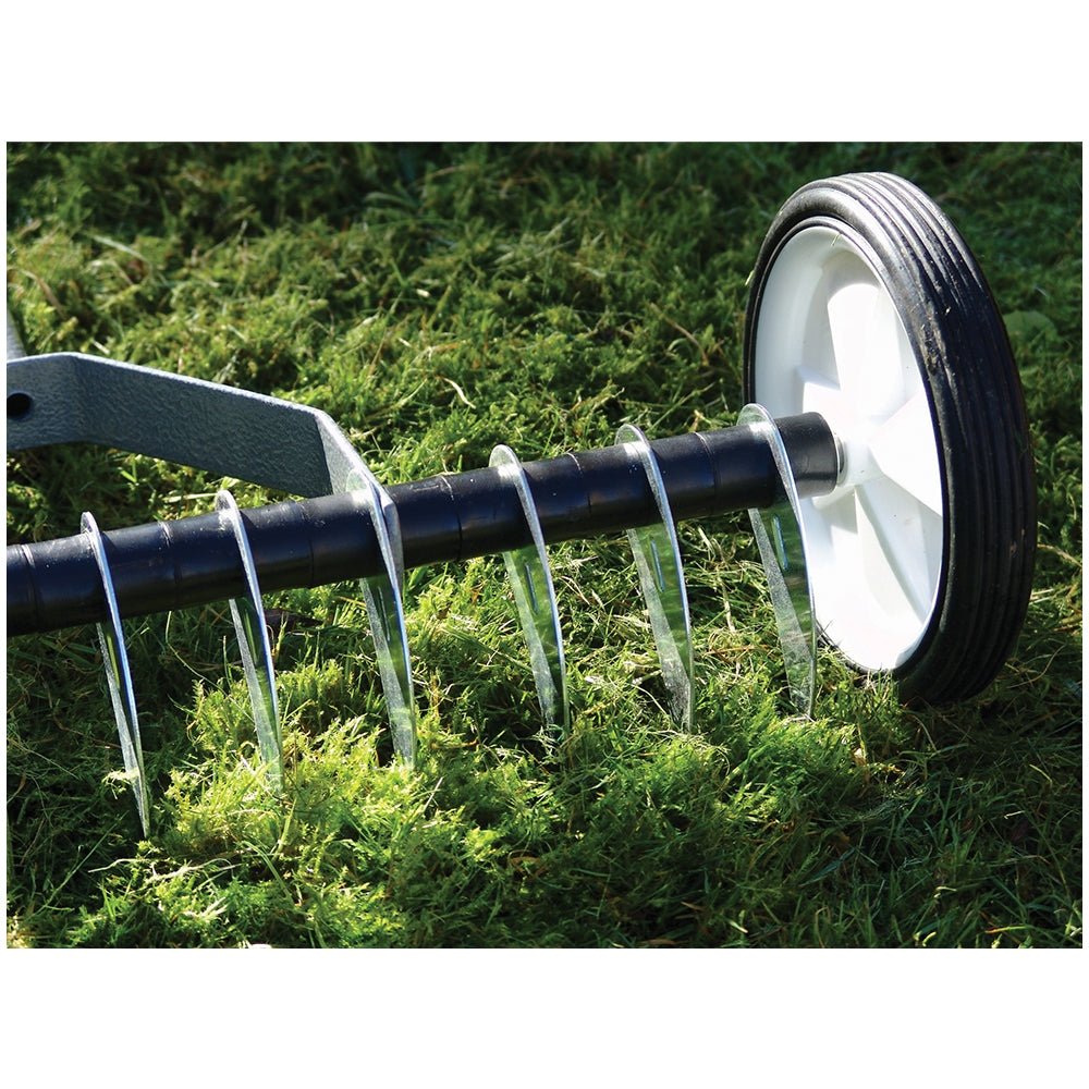 Greenkey Lawn Scarifier - Old Railway Line Garden Centre