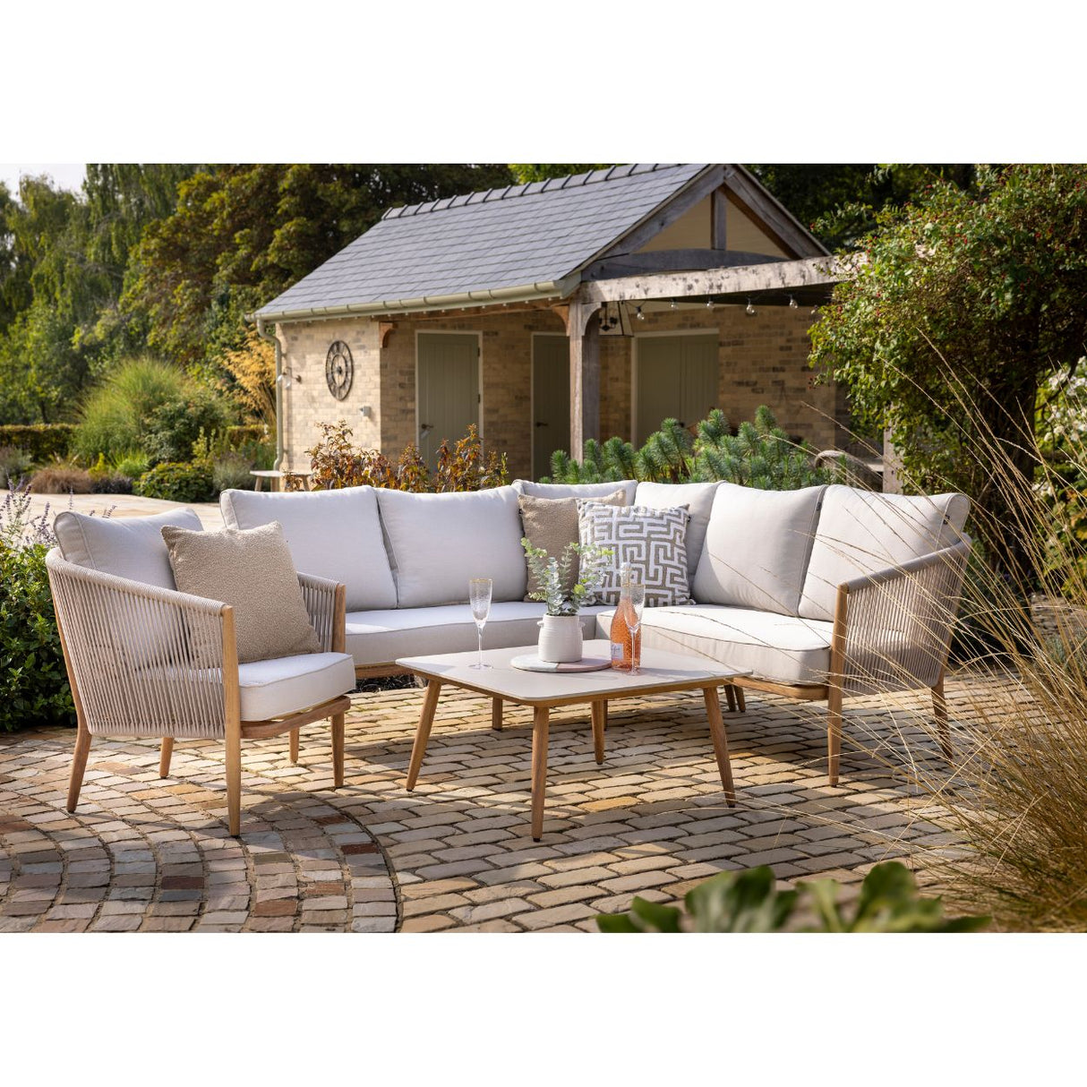 Hartman Portico 6 Seater Square Corner Casual Furniture Set