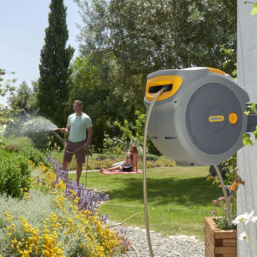 Hozelock 20m Auto Reel with Hose
