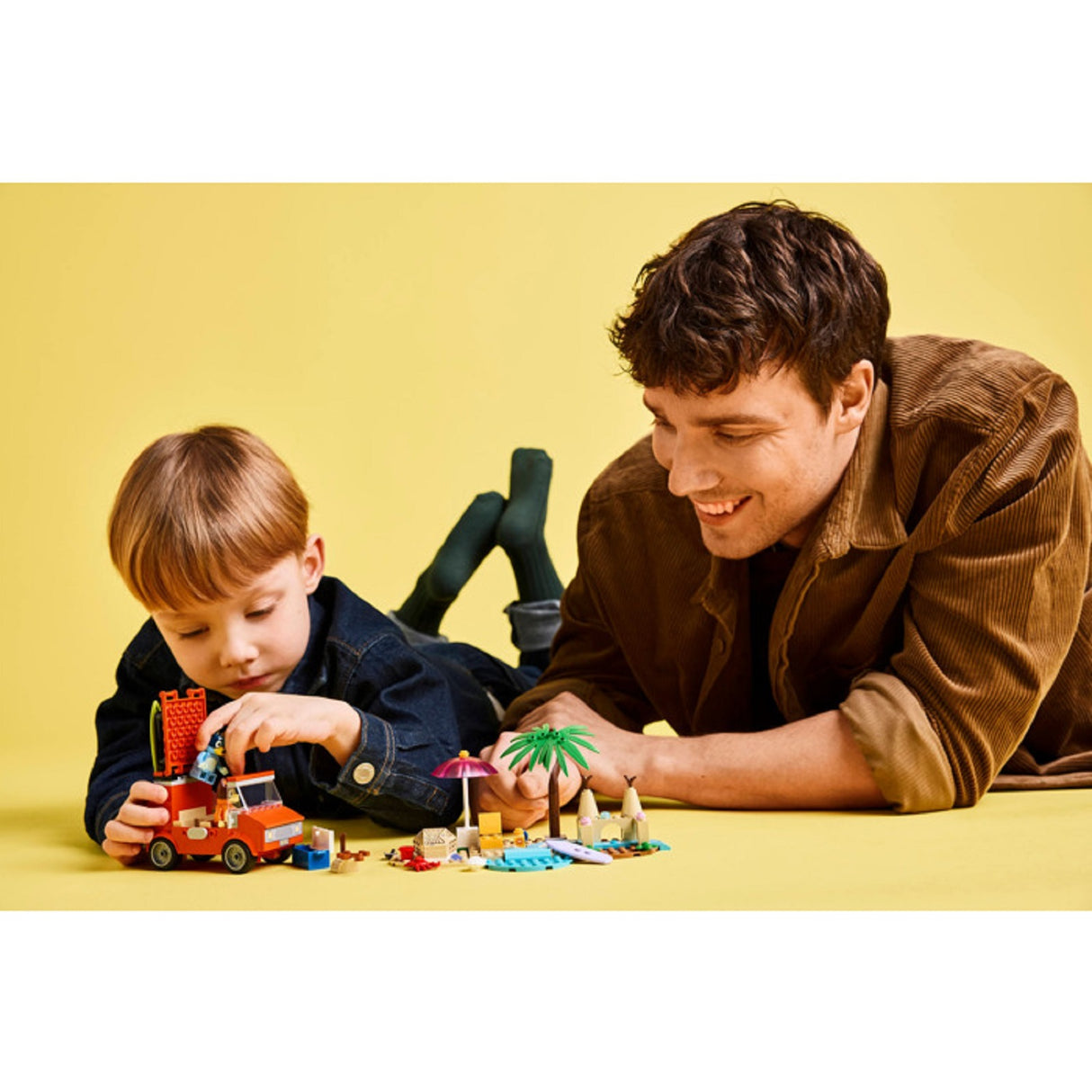 LEGO Bluey's Beach & Family Car Trip Set 11202