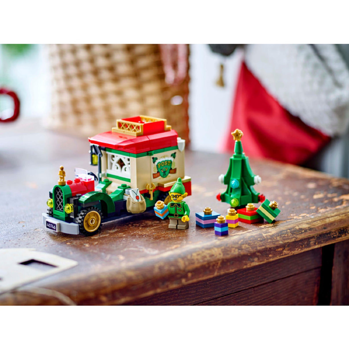 LEGO Christmas Santa's Delivery Truck Set 40746