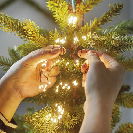 Lumineo 672 LED Classic White Tree Lights Flashing Christmas String Lights