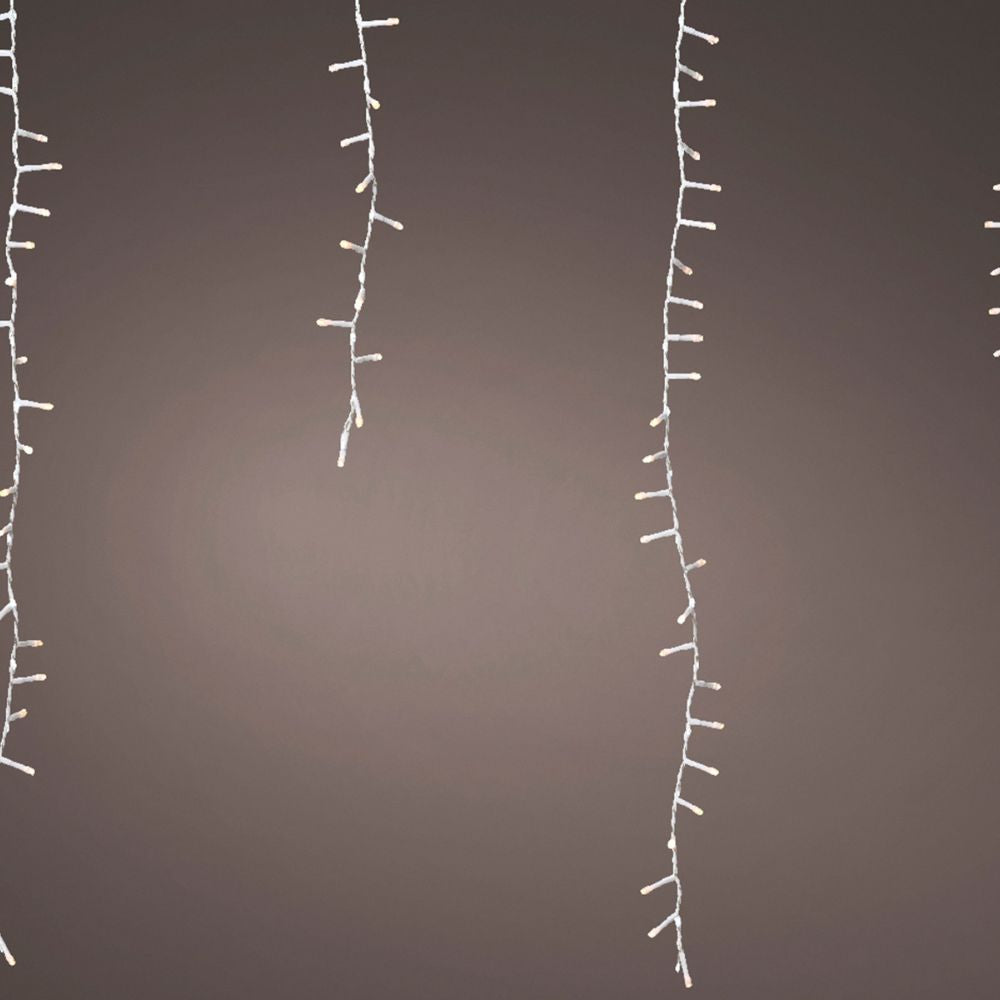 Lumineo 708 LED Warm White Icicle Outdoor Twinkle Lights