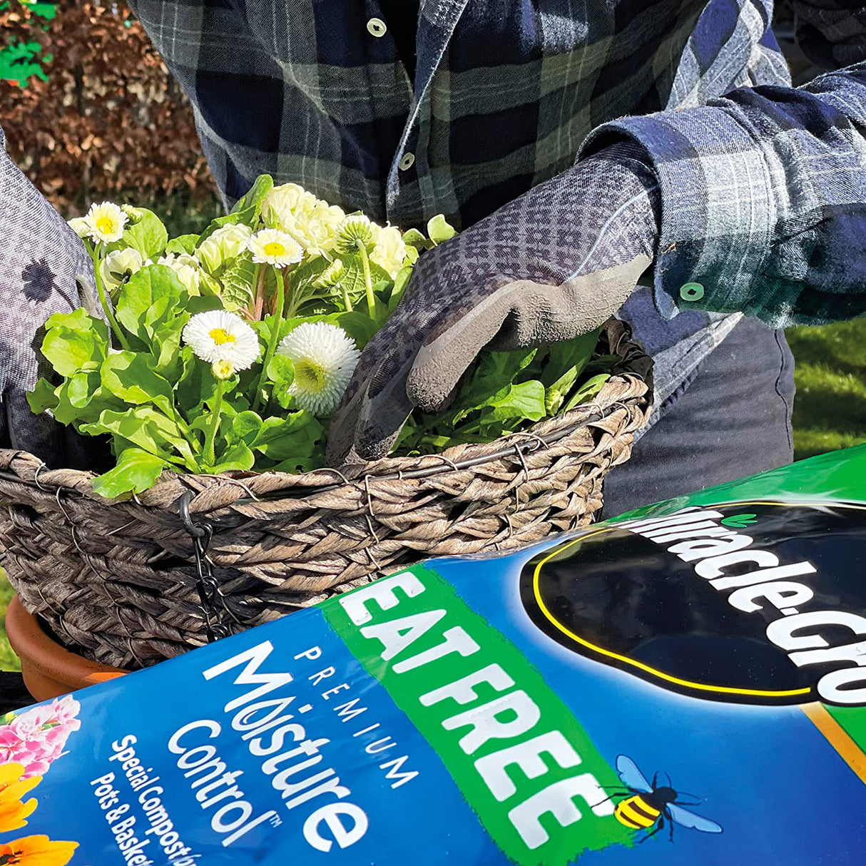 Miracle - Gro 40L Peat Free Premium Moisture Control Compost - 2 FOR £15 - Old Railway Line Garden Centre