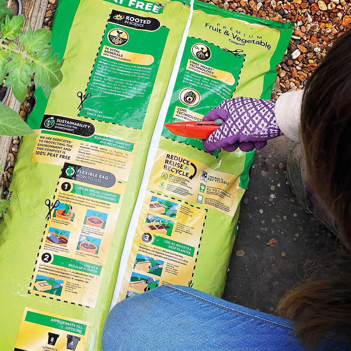 Miracle - Gro 40L Premium Peat Free Fruit & Veg Compost - Old Railway Line Garden Centre