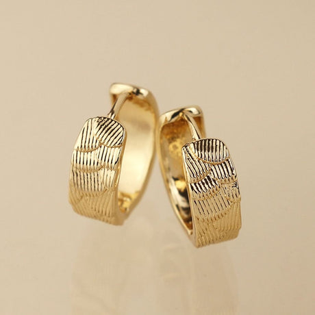 POM Golden Scallop Embossed Hoop Earrings - Old Railway Line Garden Centre