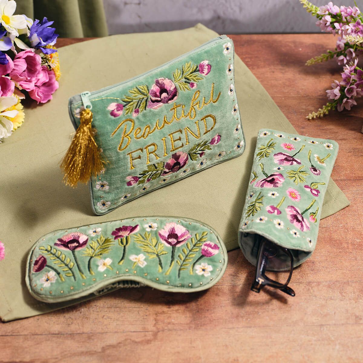 Richard Lang 20cm Beautiful Friend Flower Embroidery Coin Purse - Old Railway Line Garden Centre