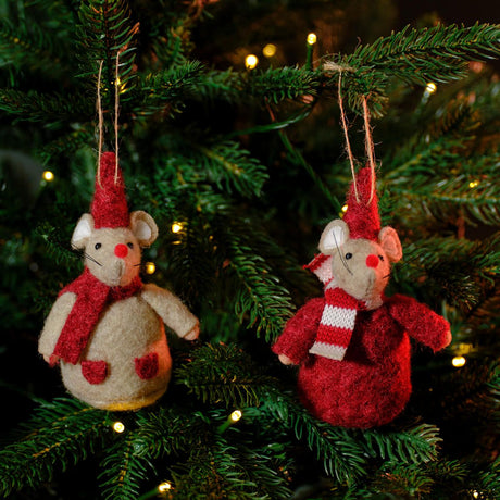 Richard Lang Christmas Mouse Hanger Stripe Scarf And Red Scarf (Choice of 2)