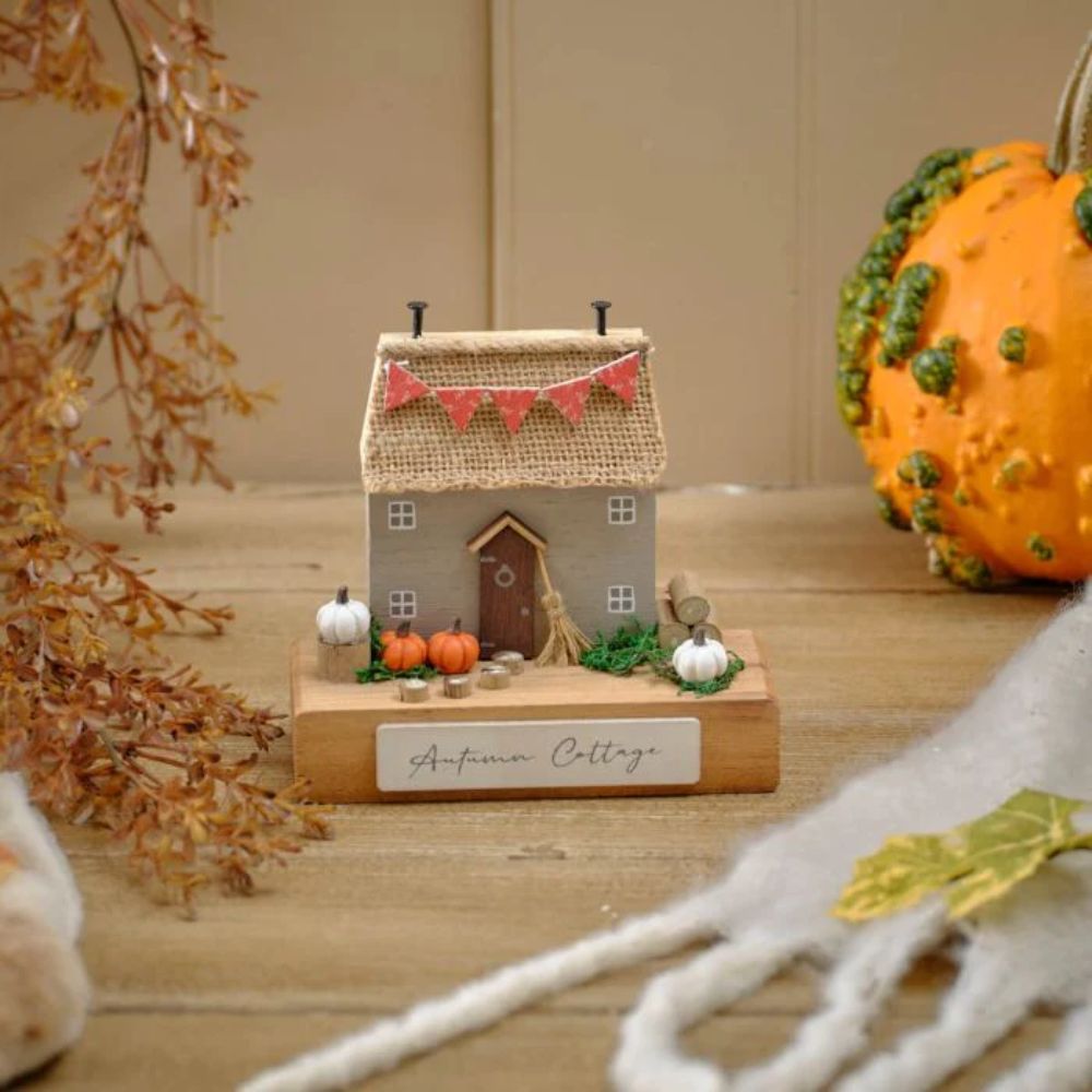 Richard Langs 14cm Autumn Home with Pumpkins Decoration