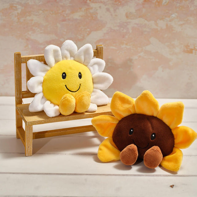 Richard Langs 17cm Sitting Sunflower or Daisy Soft Plush Toy (Choice of 2) - Old Railway Line Garden Centre