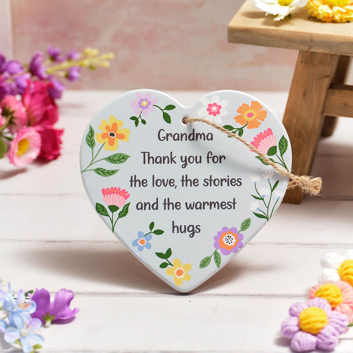 Richard Lang 15cm Bright & Beautiful Ceramic 'Thank You Grandma' Hanging Heart