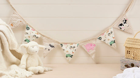 Richard Langs Mini Farm Animals Embroidered 7 Flag Bunting - 4MF200 - Old Railway Line Garden Centre