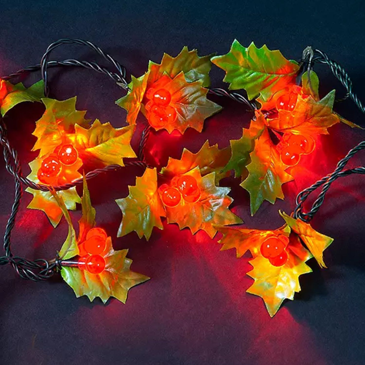 Snowtime 50 Red LED Lights with Holly