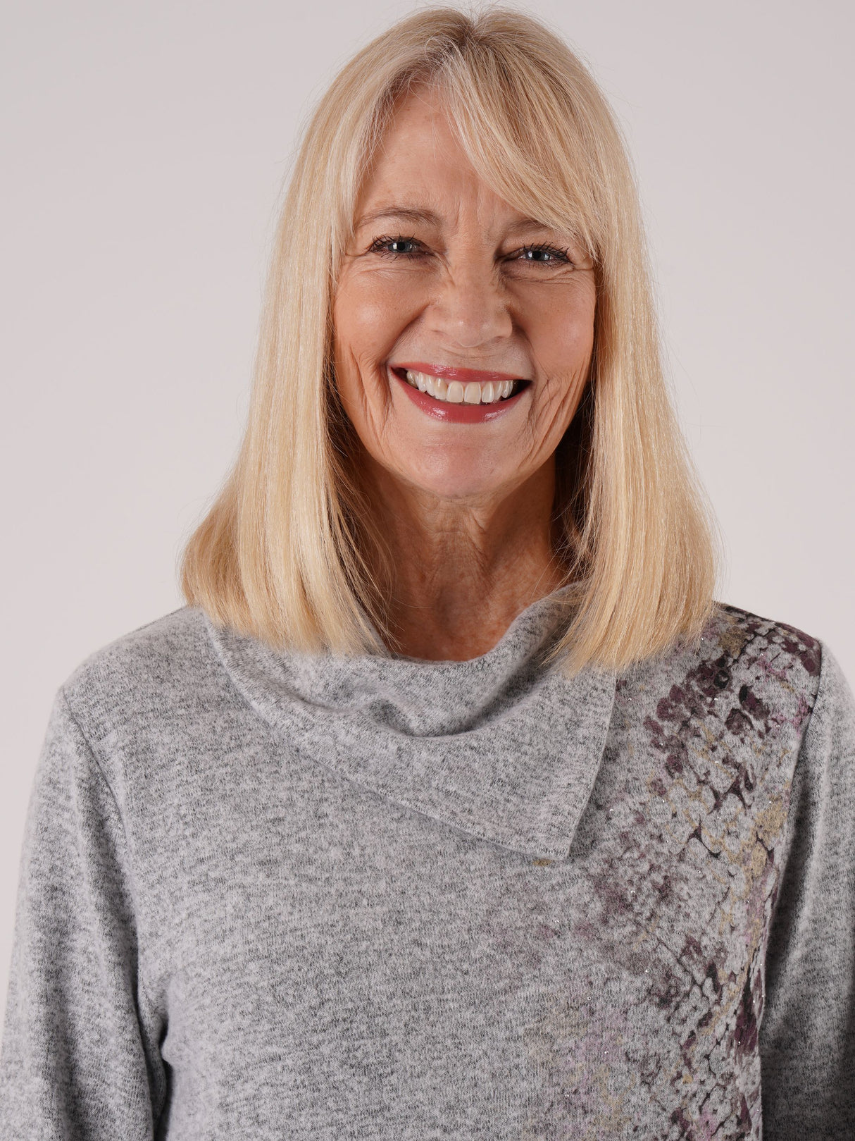 TIGI 10/12 Grey Split Mosaic Print Cowl Neck Top - T25-08A