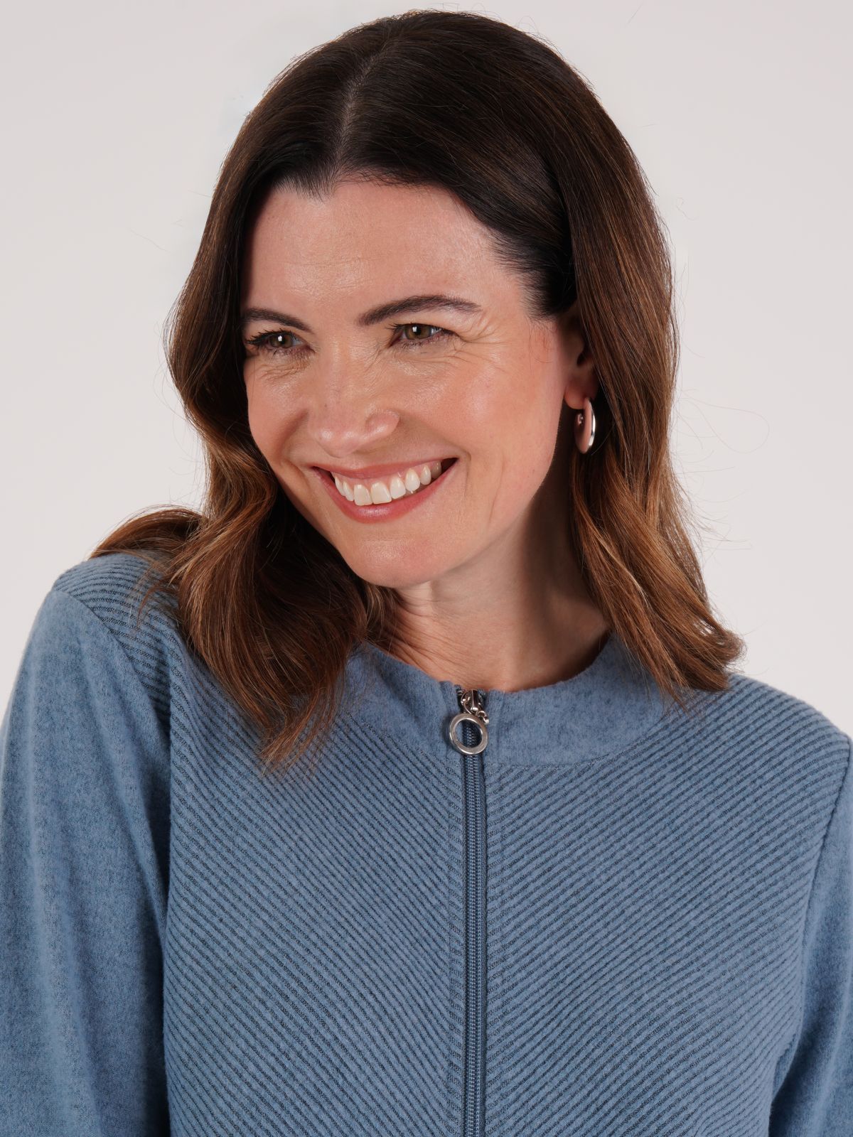 TIGI 18/20 Blue Stella Chevron Rib Zip Cardigan - T25-15C