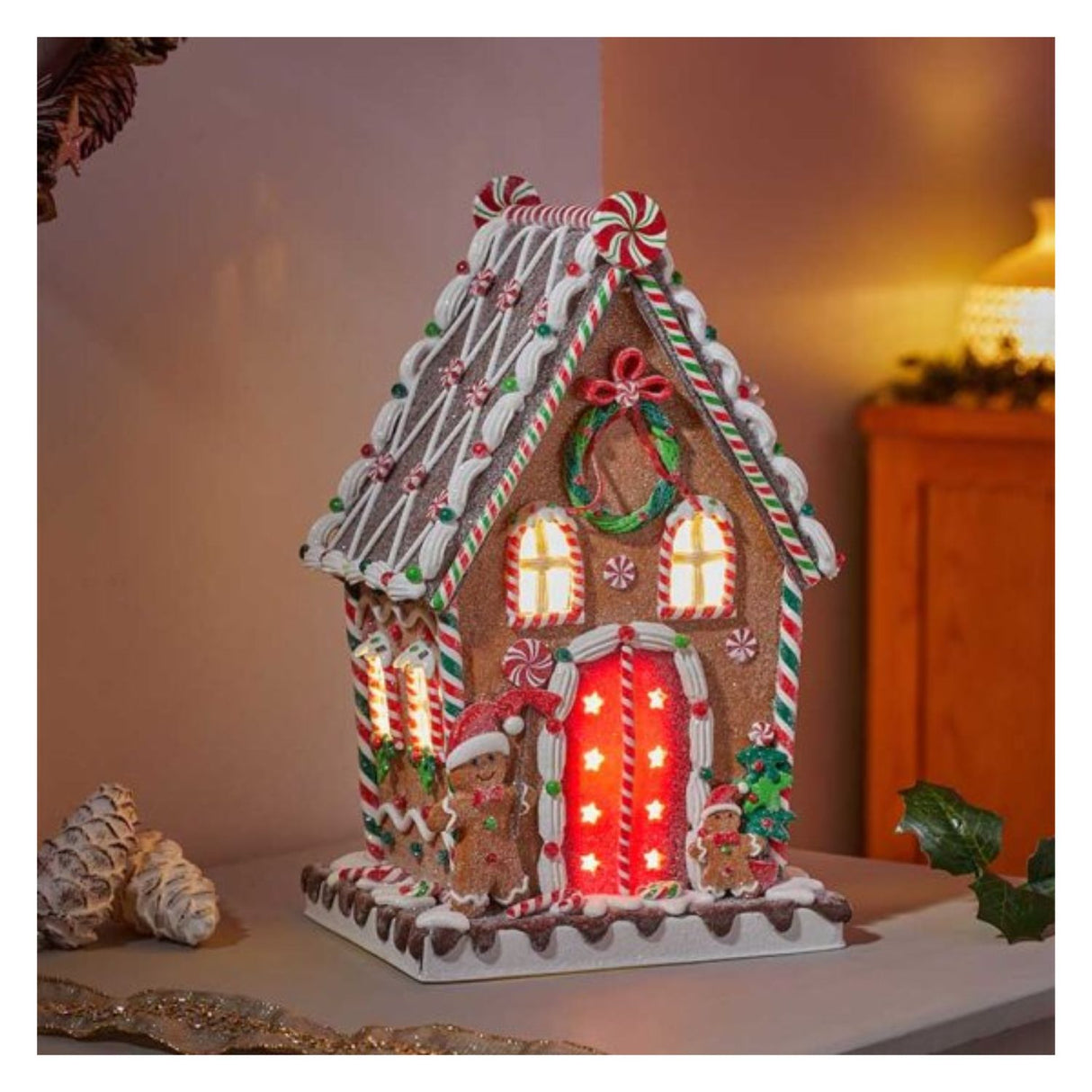 Three Kings 26cm Gingerbread Candy Lodge