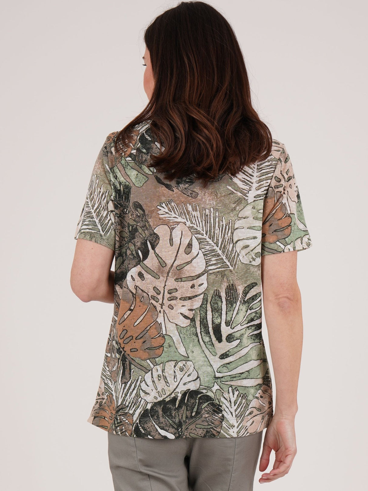 TIGI 10/12 Crew Neck Jungle All - over Print Top - T25 - 37A - Old Railway Line Garden Centre