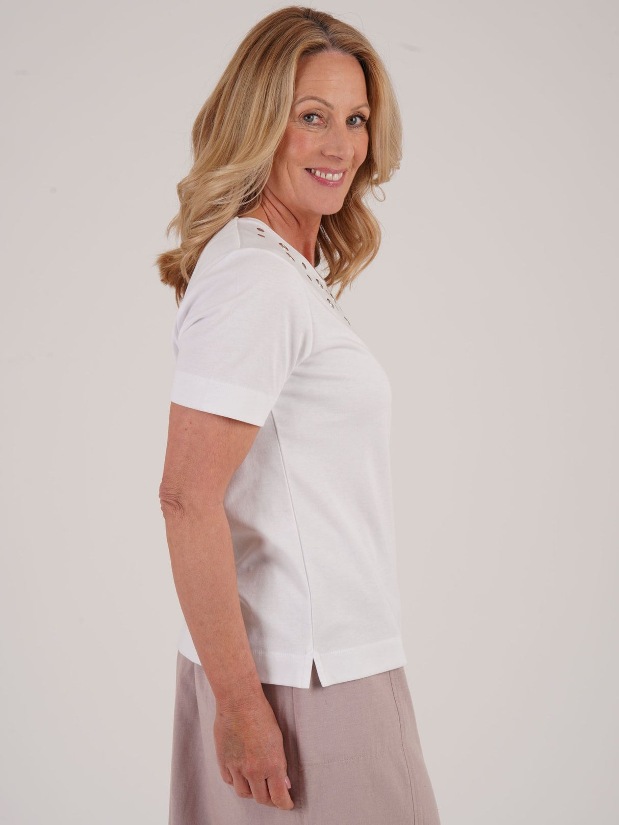TIGI 14/16 White Eyelet Neck Trim Top - T25 - 42B - Old Railway Line Garden Centre
