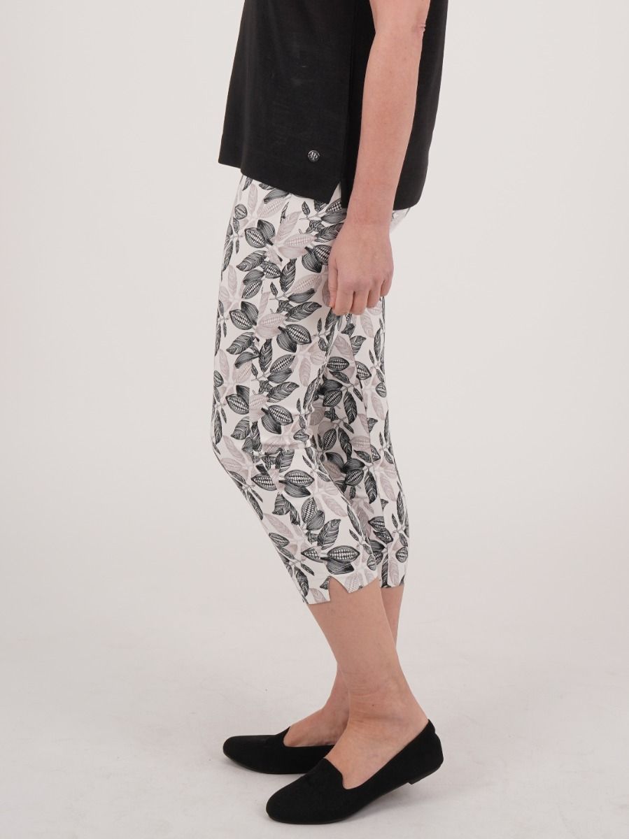 TIGI 18/20 Ivory Leafy Cocoa Bean Cropped Trouser - T25 - 38E - Old Railway Line Garden Centre