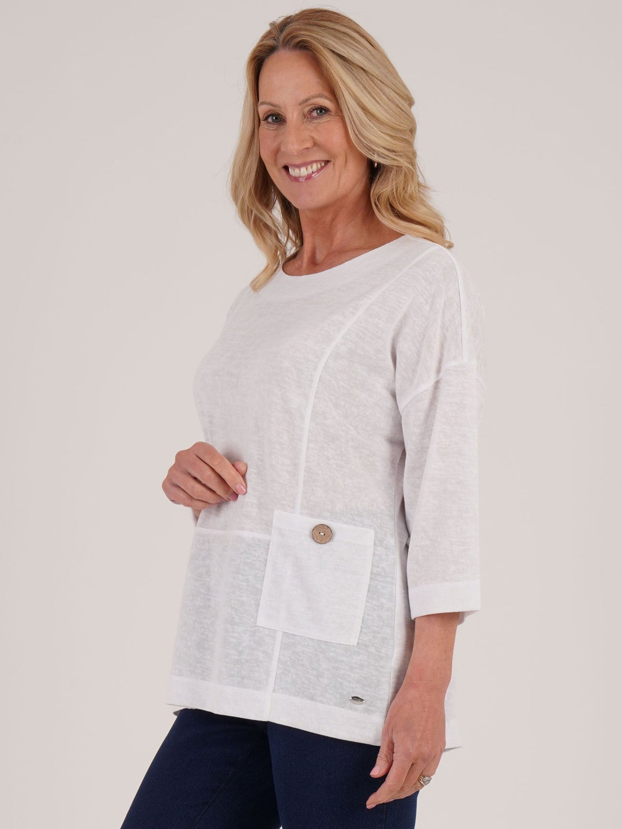 TIGI 22/24 White Patch Pocket 3/4 Length Sleeve Top - T25 - 44B - Old Railway Line Garden Centre