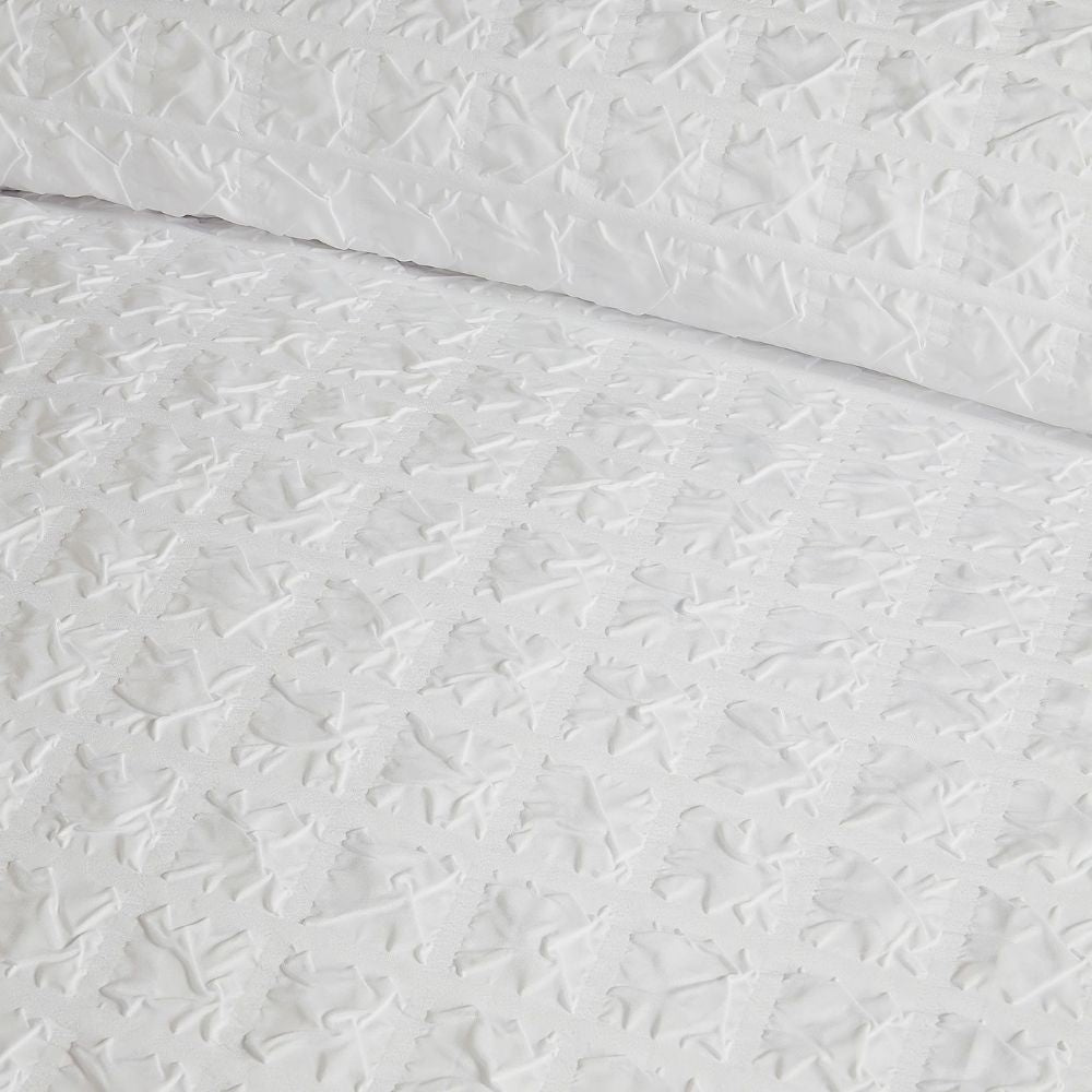Ulster Weavers Embossed Grid Duvet Cover Set in White - King