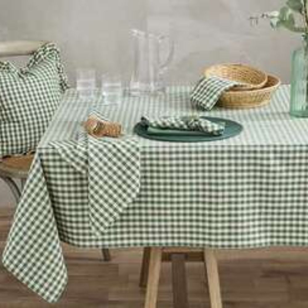 Walton & Co 180cm Green Gingham Tablecloth