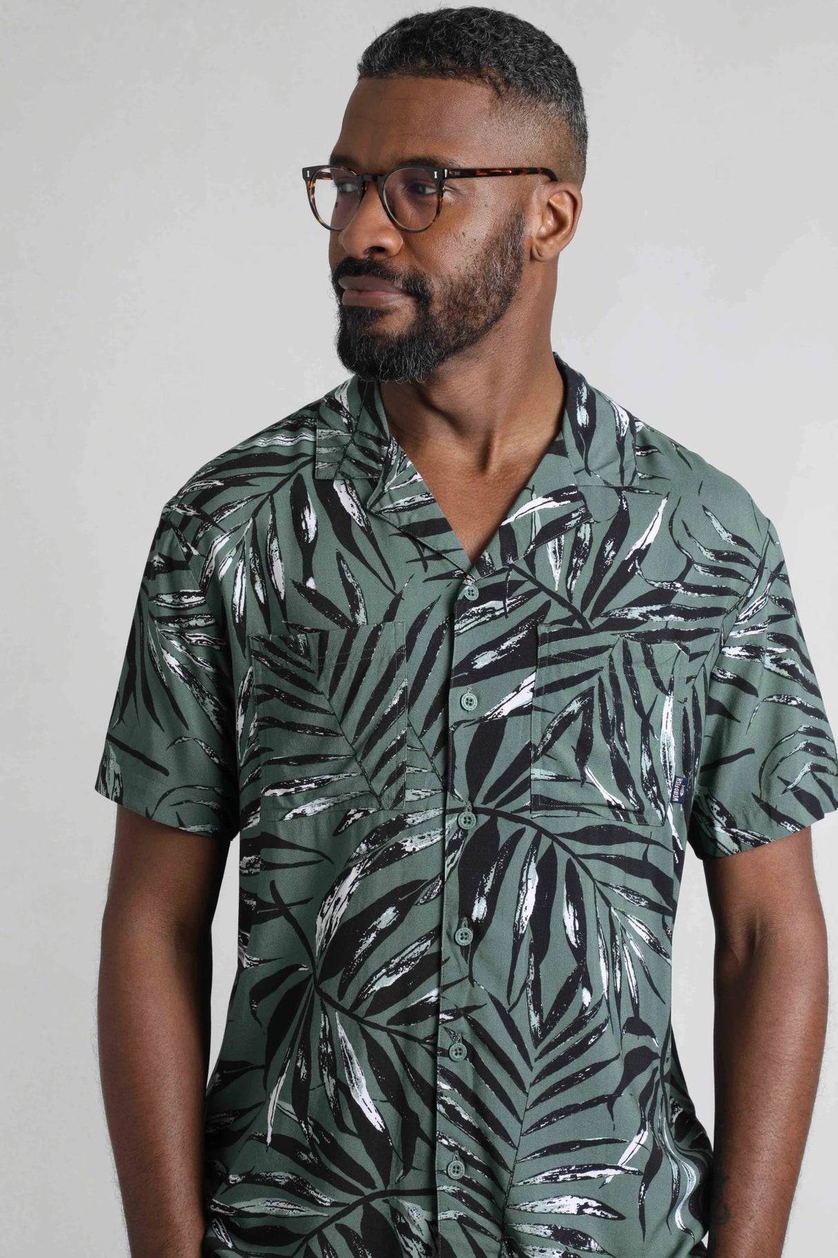 Weird Fish XL Army Green Holborn Eco Viscose Hawaiian Shirt - 202902 - Old Railway Line Garden Centre