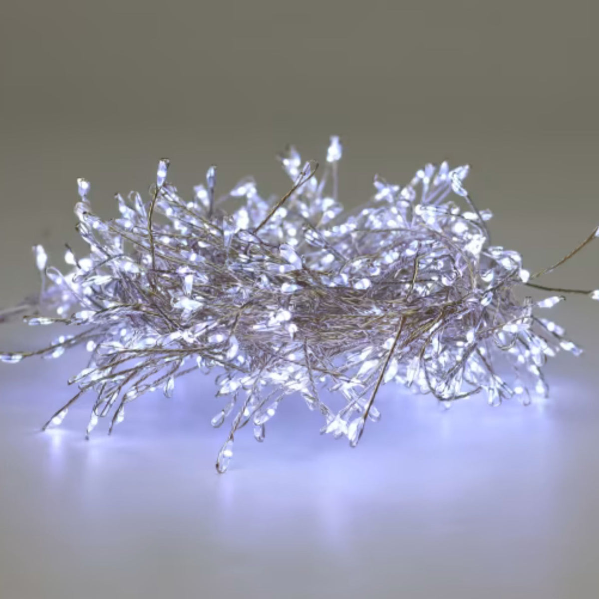 Woodlodge 270cm Garland Pin Wire Cluster Lights - Cool White