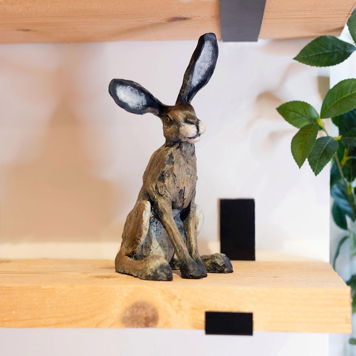 Wrendale 23cm 'Rowan' Hare Figurine Ornament