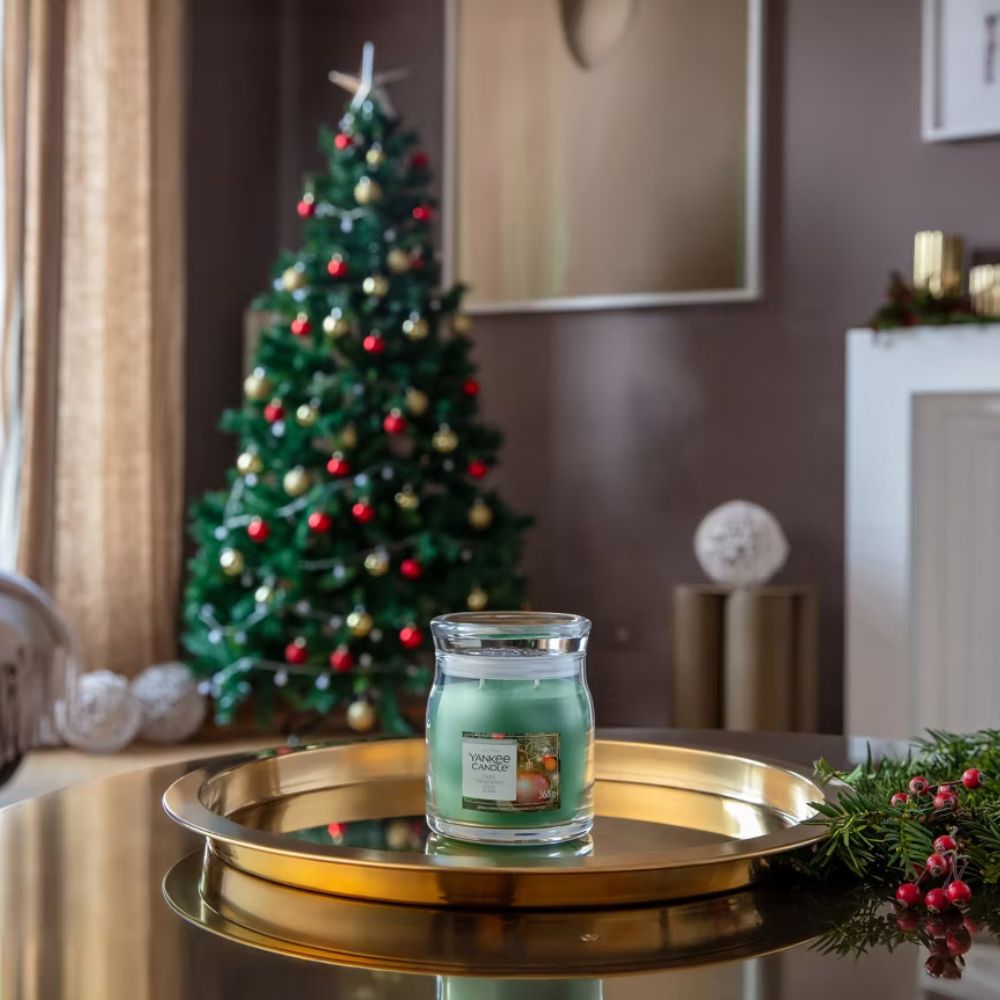 Yankee Candle 386g Tree Trimming Candle