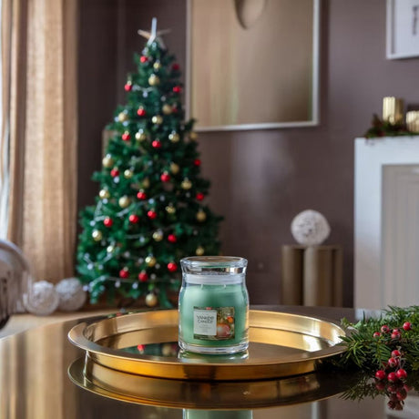 Yankee Candle 386g Tree Trimming Candle