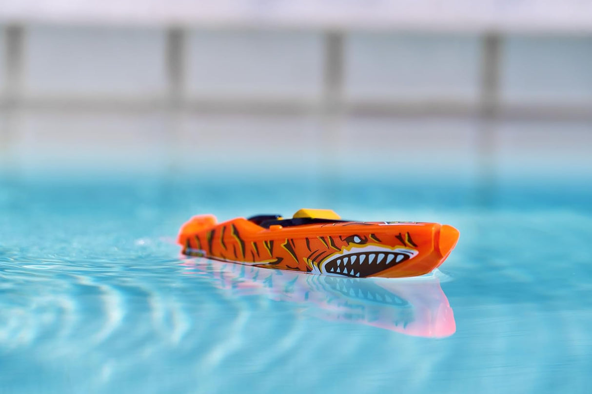 Zuru Robo Alive Robotic Shark Boats Series 1 (Choice of 4) - Old Railway Line Garden Centre