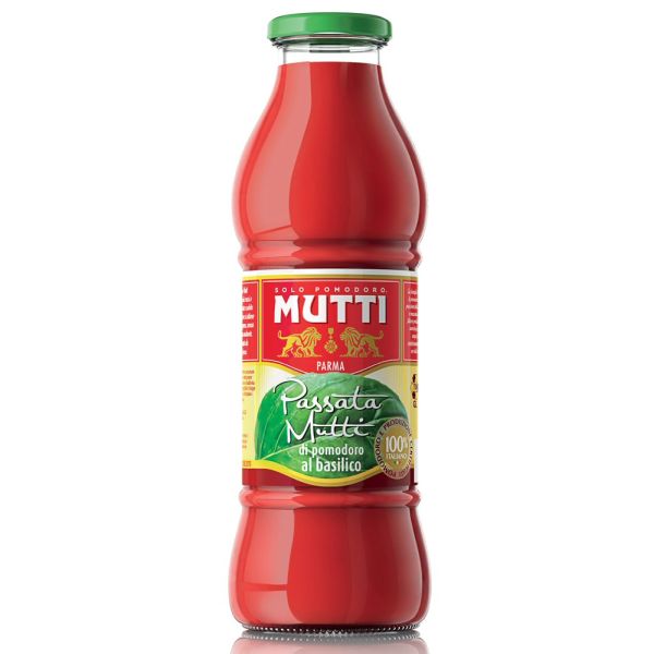 Mutti 700g Passata with Basil Sauce