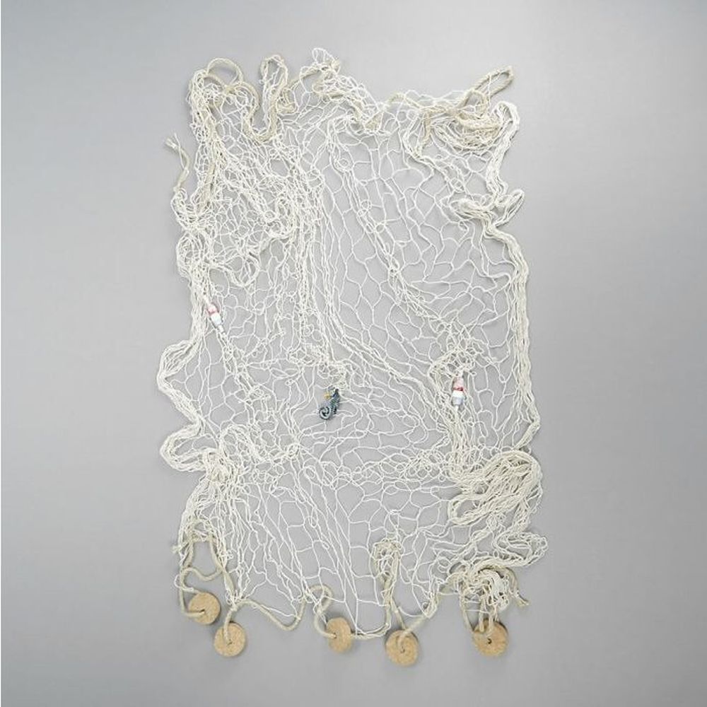 Decoris 150cm x 200cm Cotton Fish Net With Rope Hanger