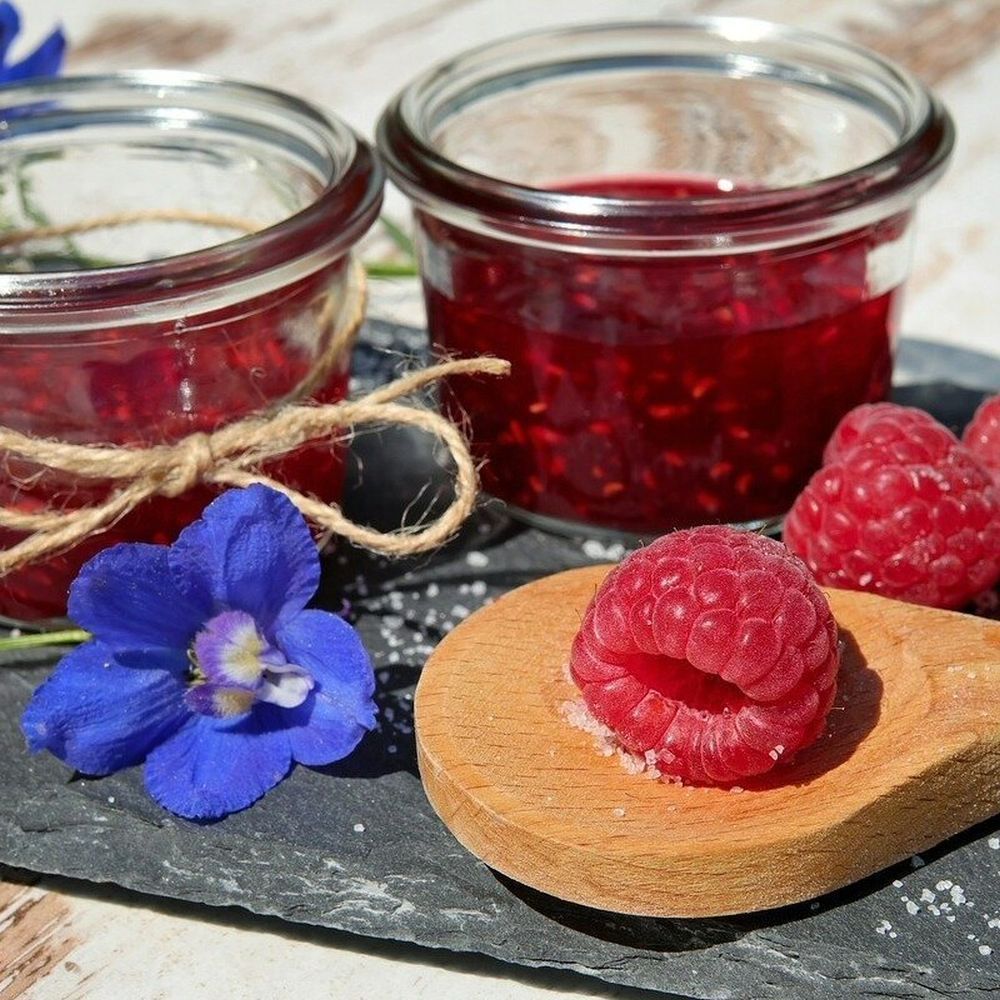 Black Mountain Preserves Raspberry & Redcurrant Jam 330g - Old Railway Line Garden Centre