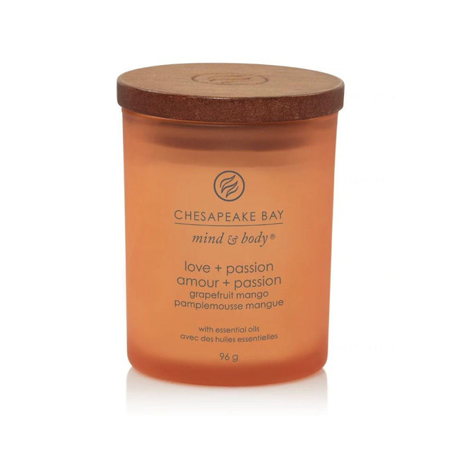 Chesapeake Bay 96g Love & Passion Candle - Old Railway Line Garden Centre
