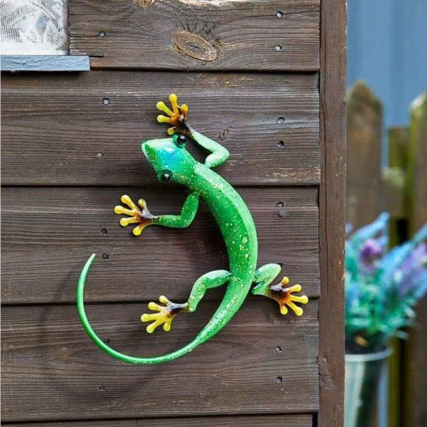 Flamboya 26cm Decorative Emerald Gecko Wall Hanger - Old Railway Line Garden Centre
