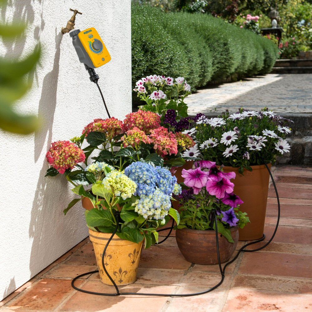 Hozelock 20 Pot Automatic Watering Kit - Old Railway Line Garden Centre